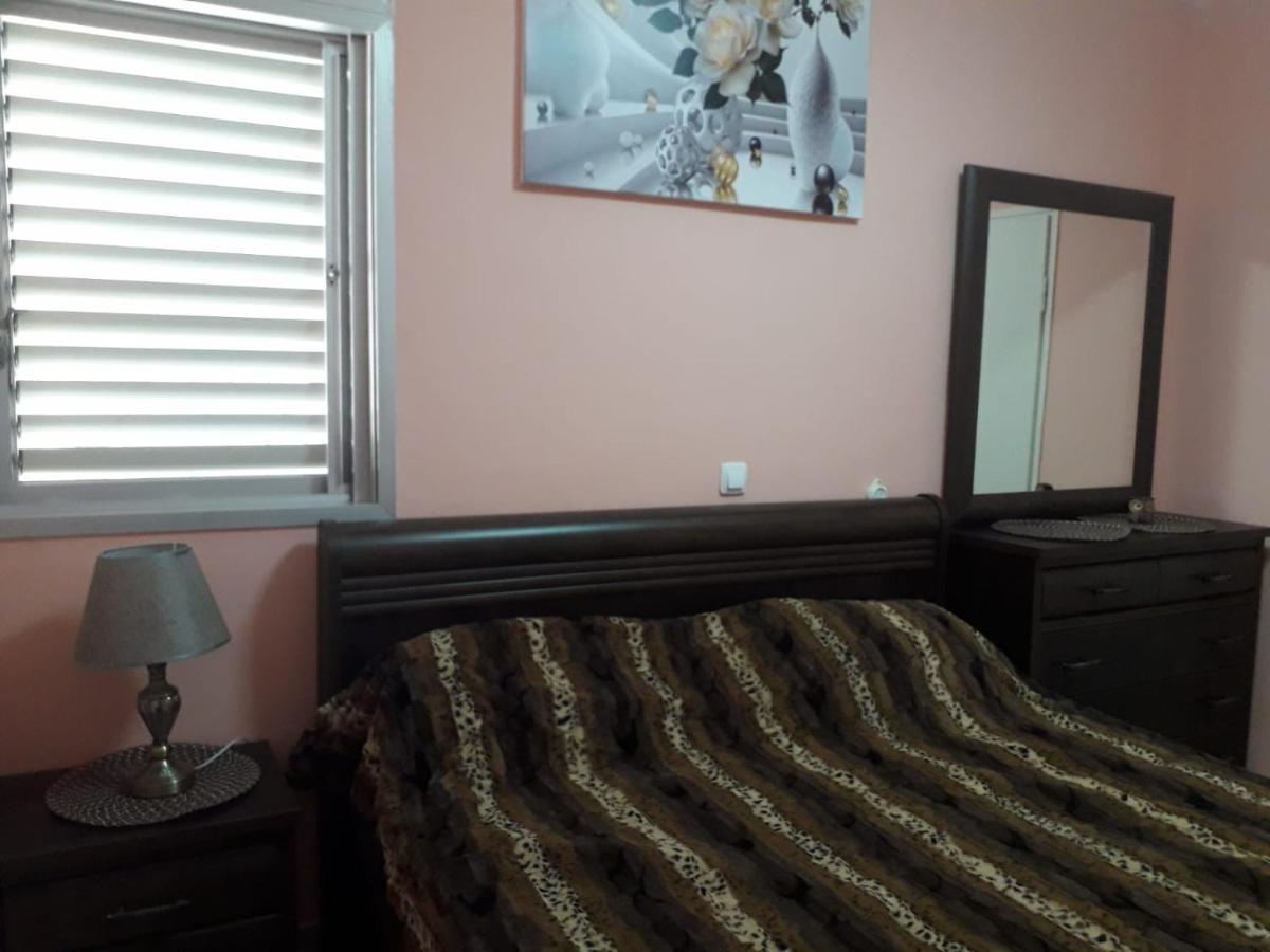 Private Room In The Сomfortable Apartment In Ashdod, 7 Min Walk To The Beach מראה חיצוני תמונה